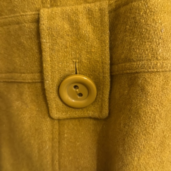 Relativity Women's Golden Peacoat. Size Large - Picture 6 of 9